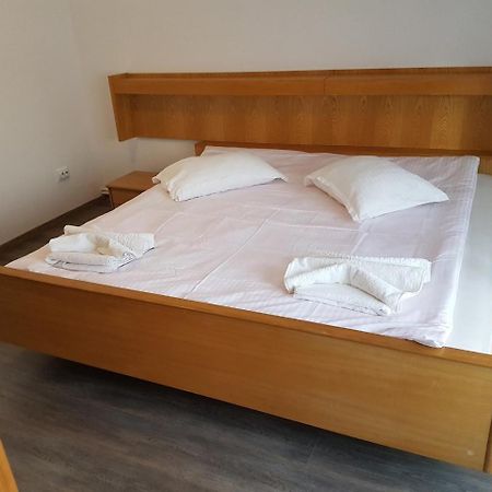 Rent Holding Apartments Iasi Exterior foto