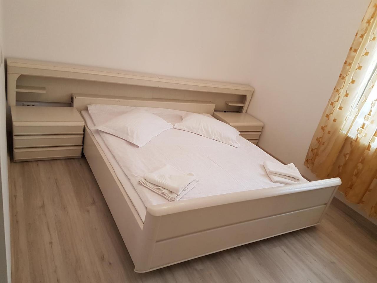 Rent Holding Apartments Iasi Exterior foto
