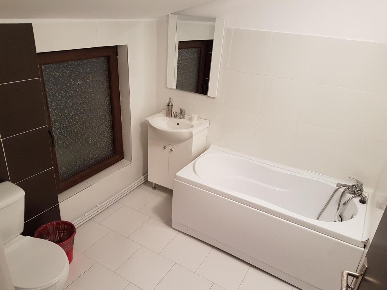 Rent Holding Apartments Iasi Exterior foto