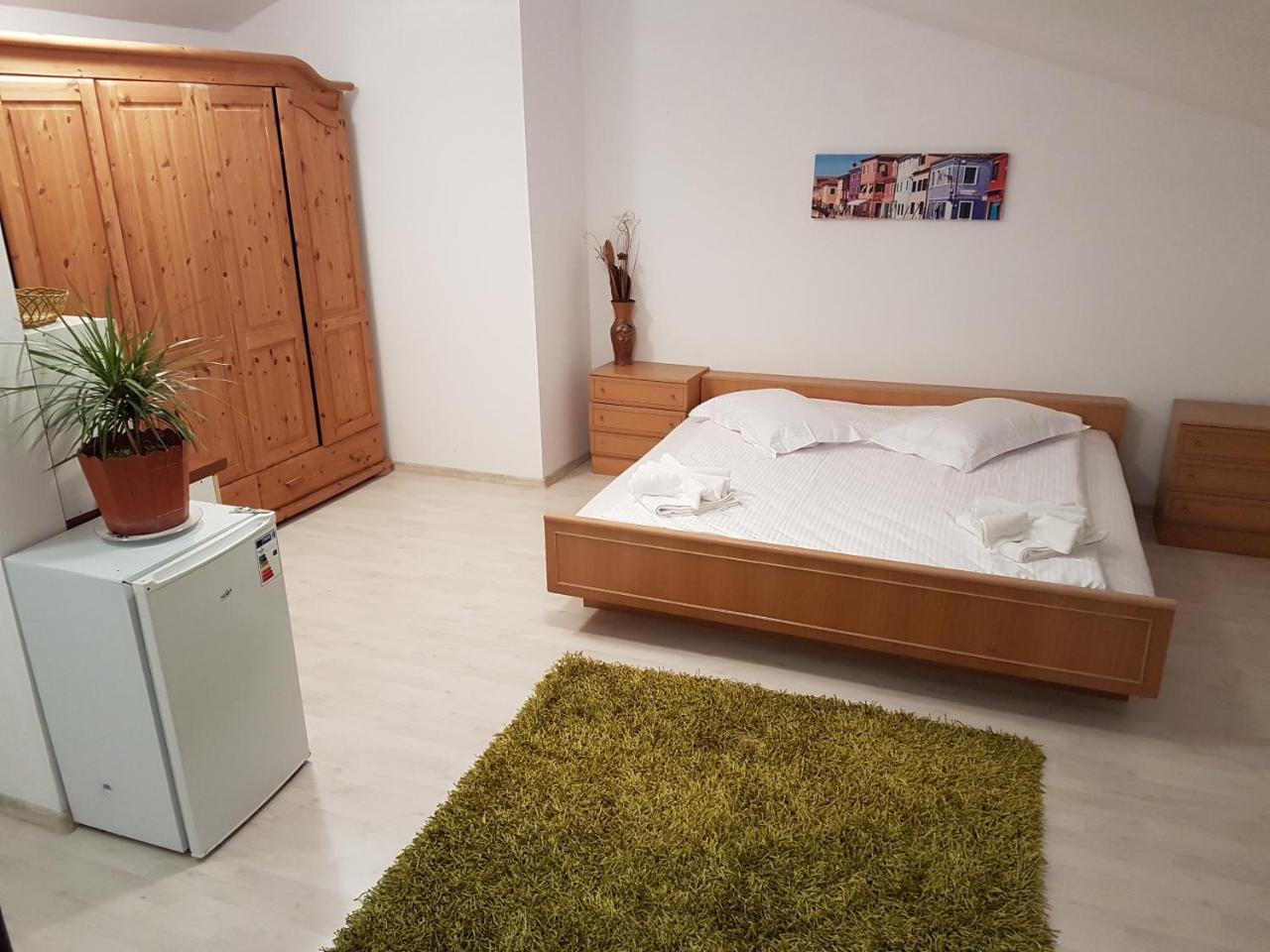Rent Holding Apartments Iasi Exterior foto